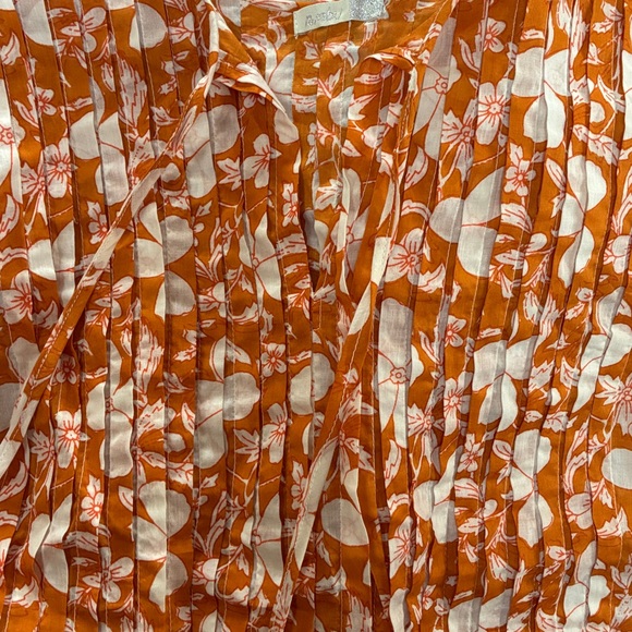 NWOT Nimbu beautiful floral sleeveless blouse - Picture 9 of 12